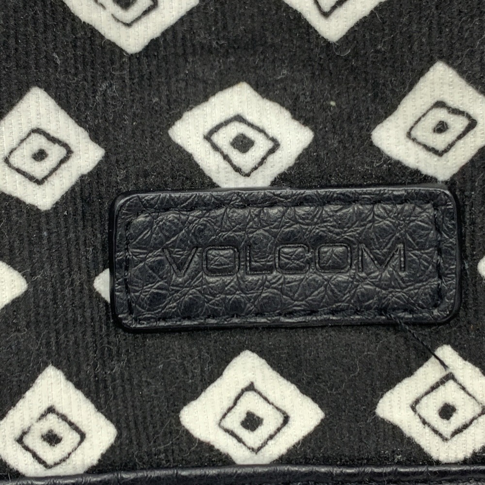 Volcom Cruz Messenger Shoulder Bag Purse Black & White Diamond Corduroy - Picture 2 of 16